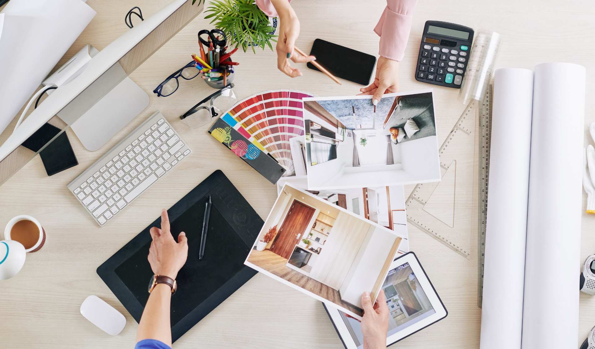 ¿Cuál es la diferencia entre un decorador y un diseñador de interiores?